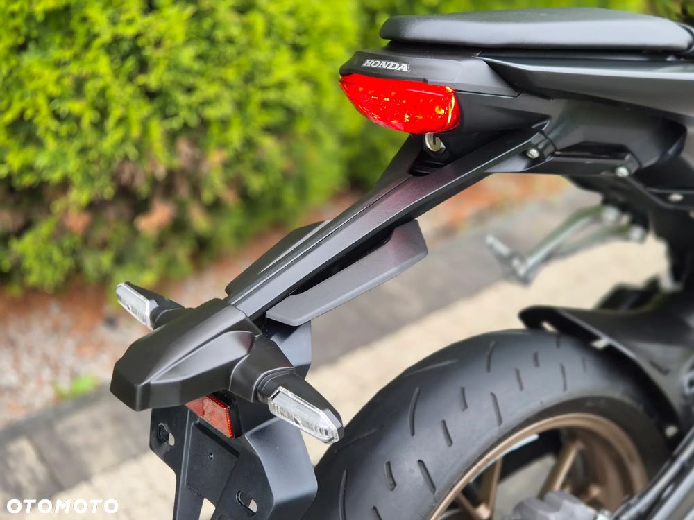 Honda CB - 17
