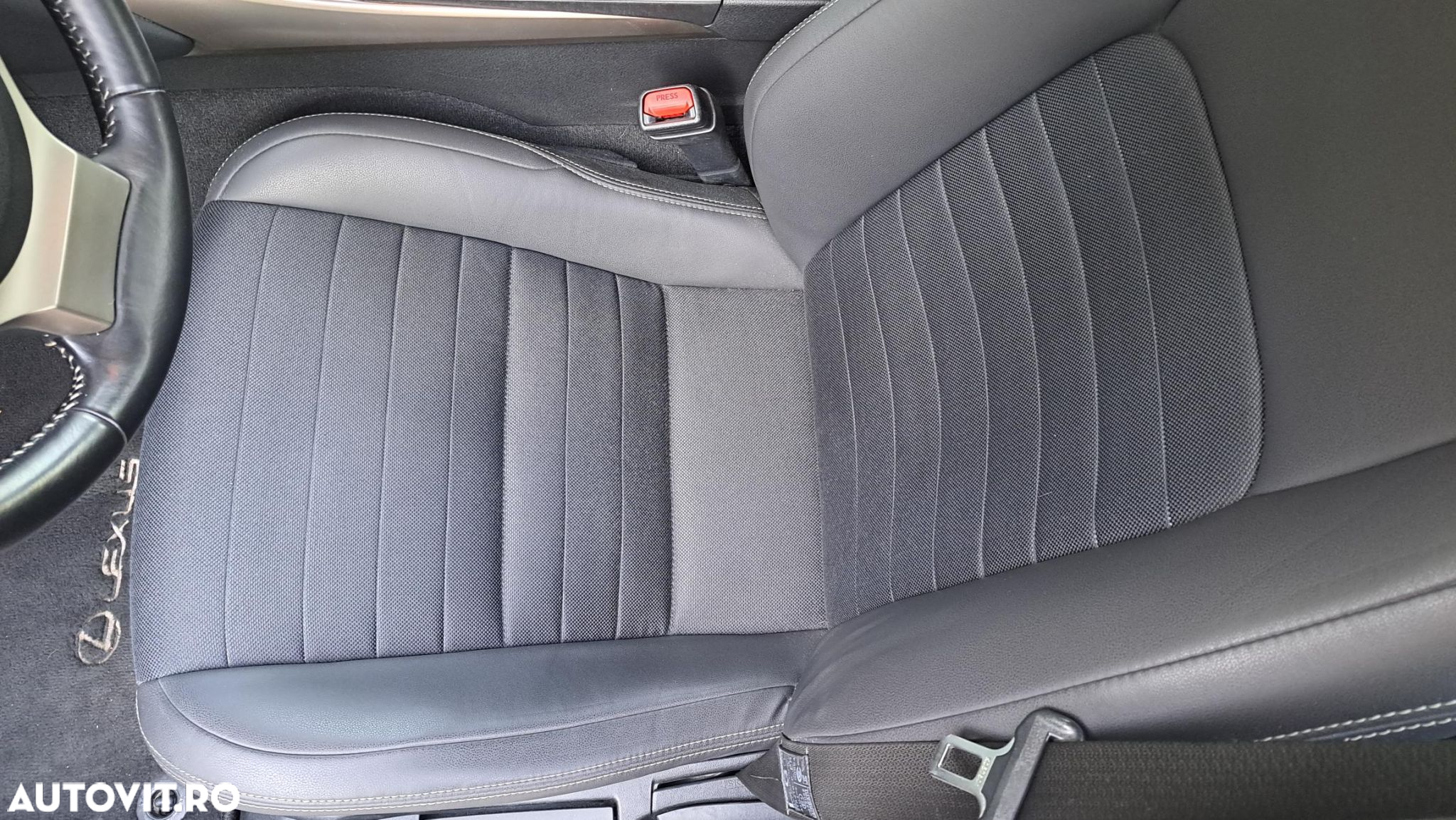 Lexus Seria IS 200t Executive - 6