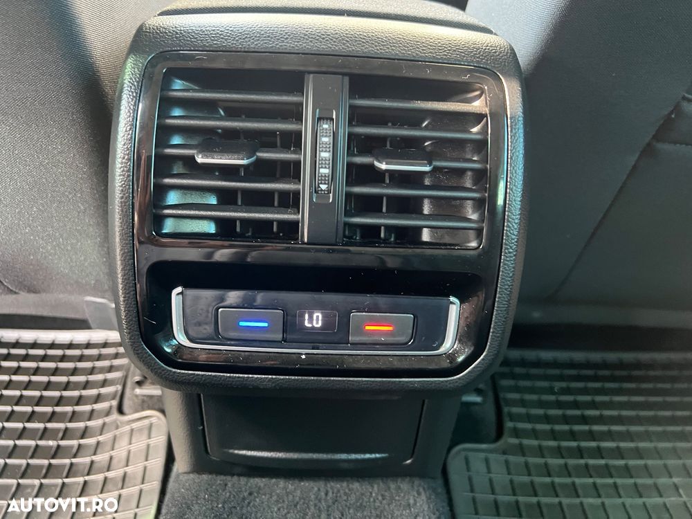 Volkswagen Passat 2.0 TDI SCR DSG Elegance - 11