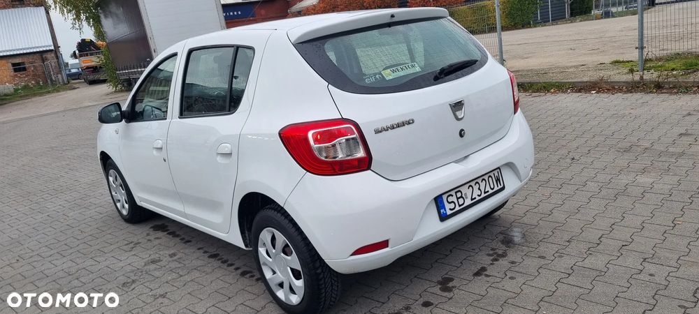 Dacia Sandero 1.2 16V Celebration - 8