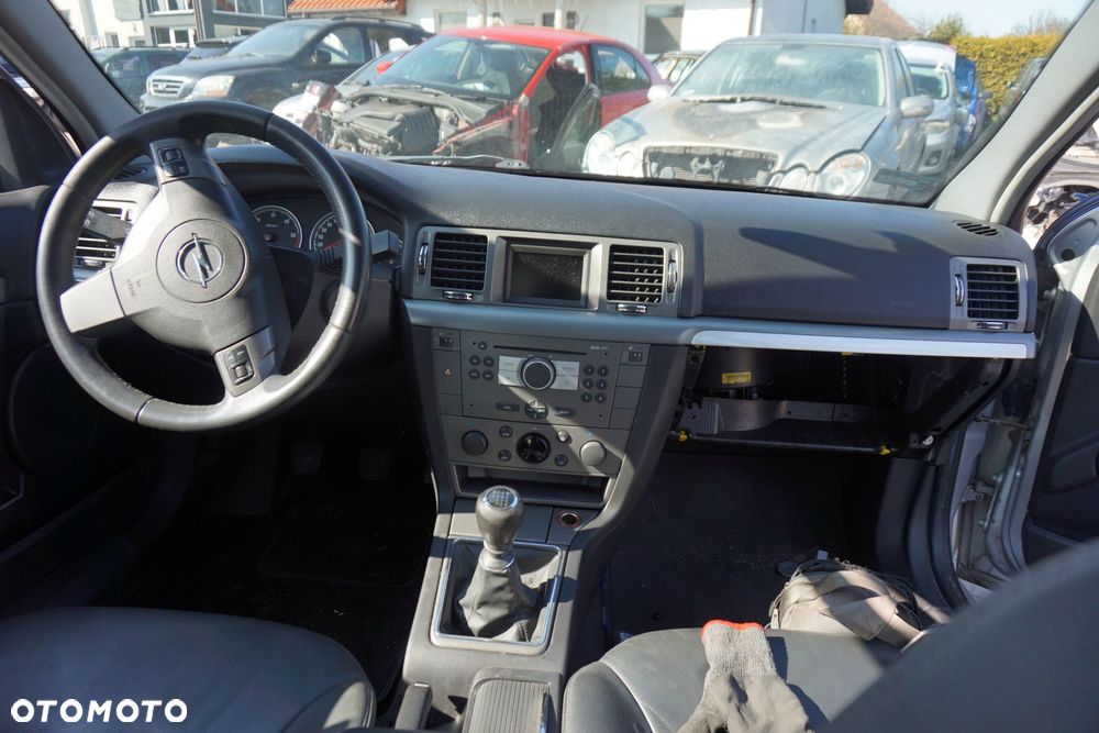 OPEL VECTRA C LIFT KOMBI 2008 Z157 1.9 CDTI Z19DTH 150KM F40 355 SREBRNY na części - 13