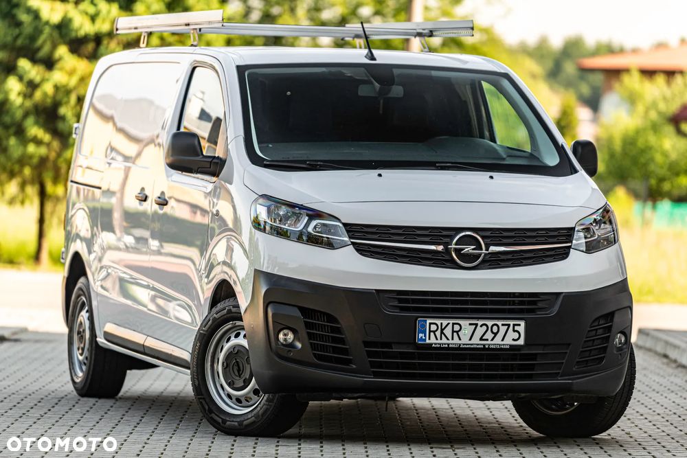 Opel Vivaro - 11