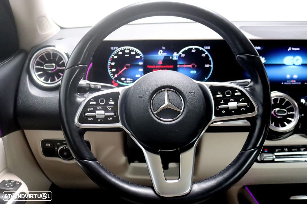 Mercedes-Benz EQB - 26