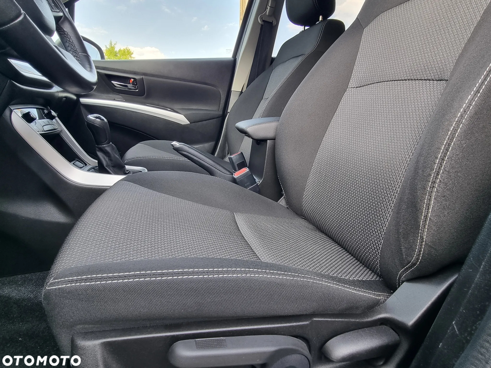 Suzuki SX4 S-Cross 1.6 VVT 4x2 limited+ - 28