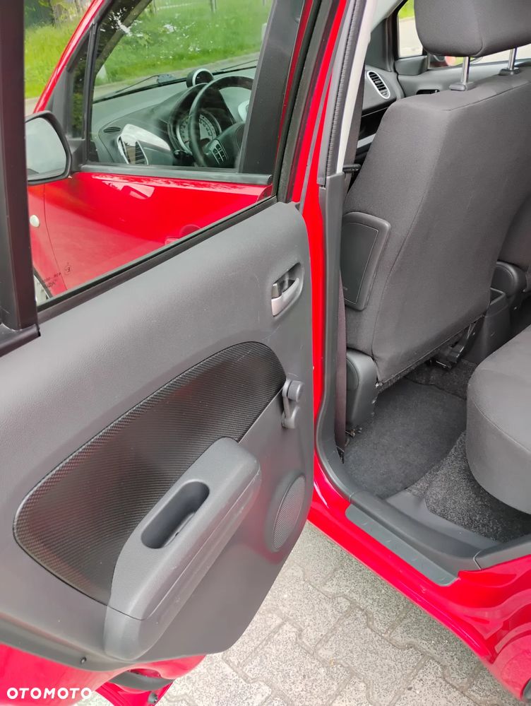 Opel Agila - 8
