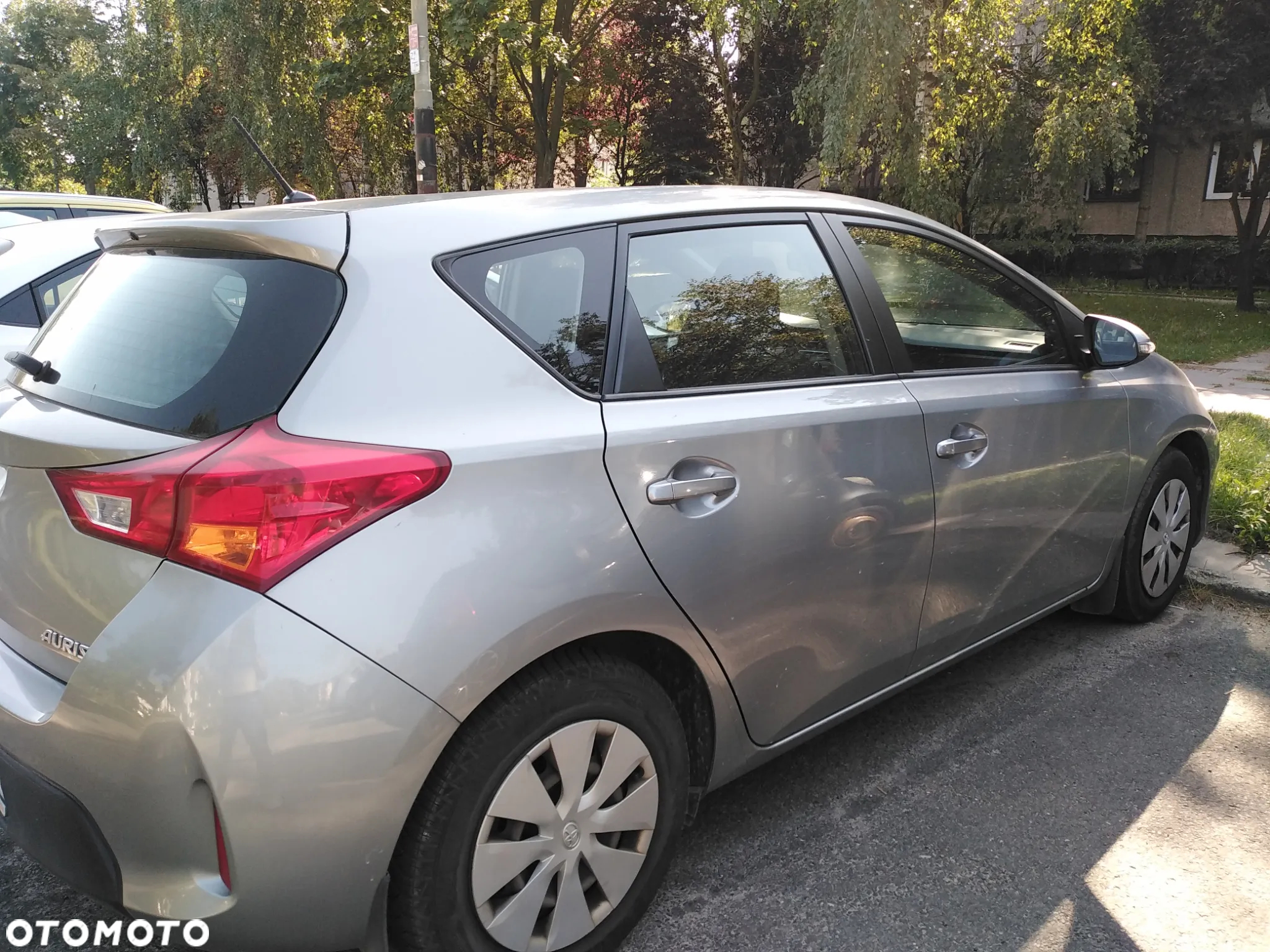 Toyota Auris 1.4 D-4D Active - 3