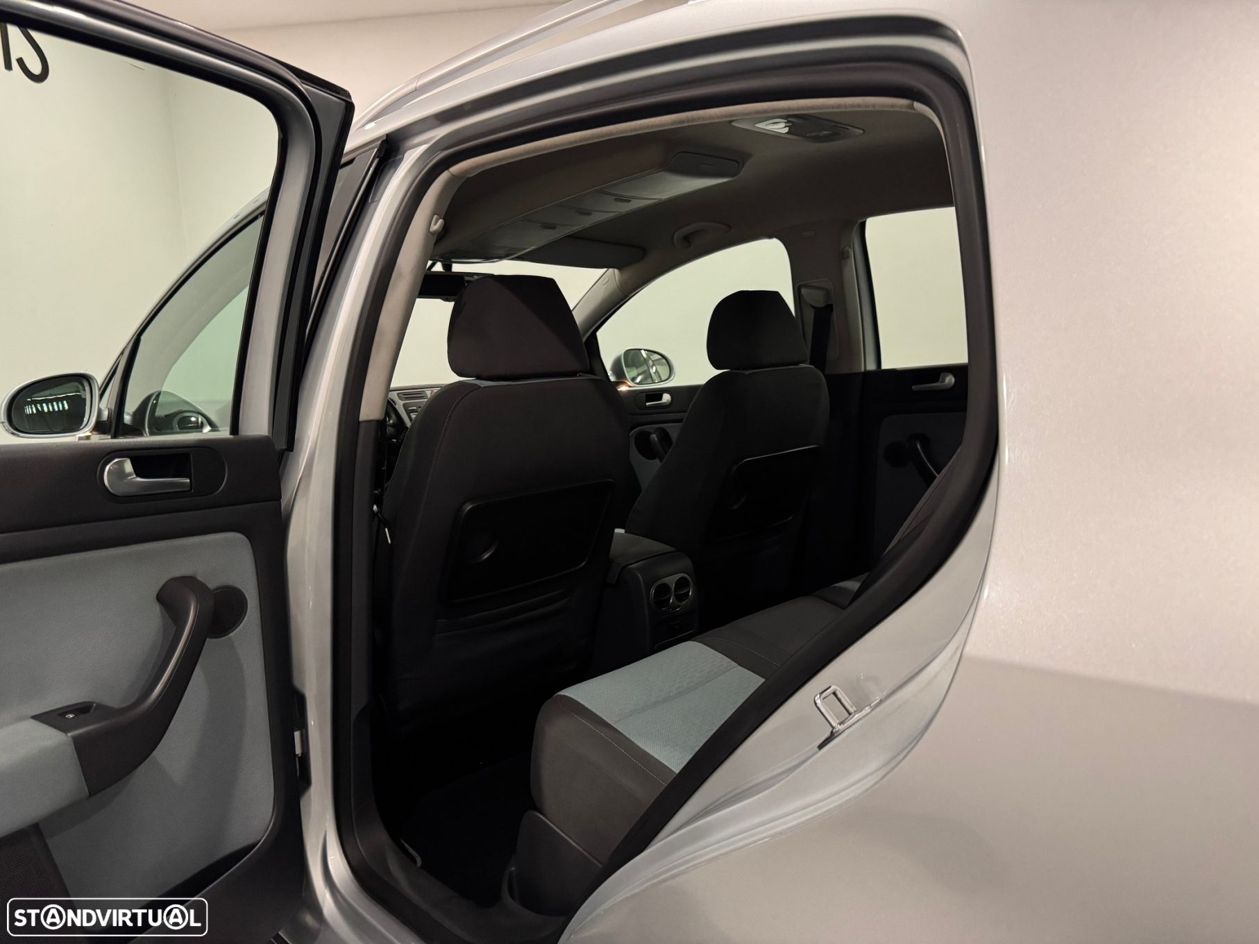 VW Golf 1.9 TDi Confortline - 35
