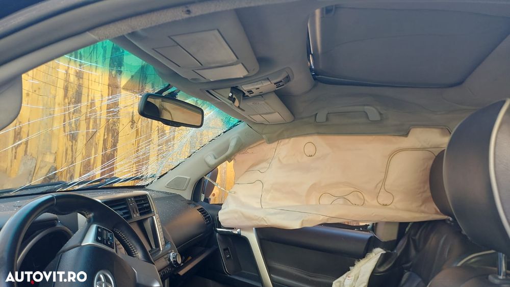 Toyota Land Cruiser 3.0l Turbo D-4D Aut. AVS 7 Locuri Luxury - 2