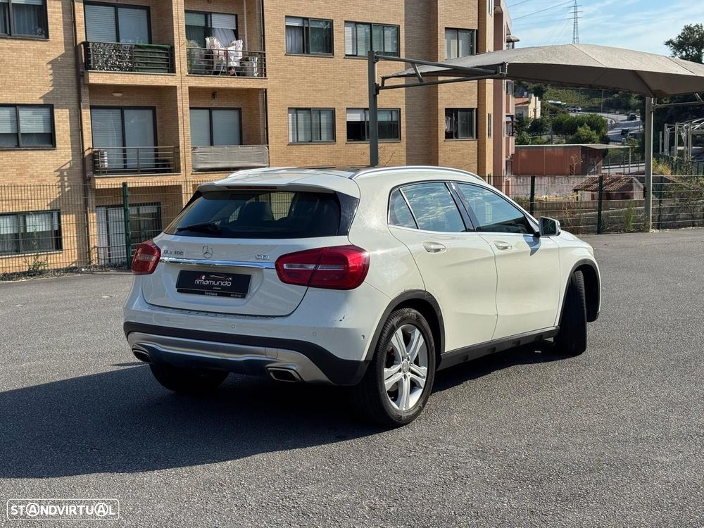 Mercedes-Benz GLA 180 d Urban - 7