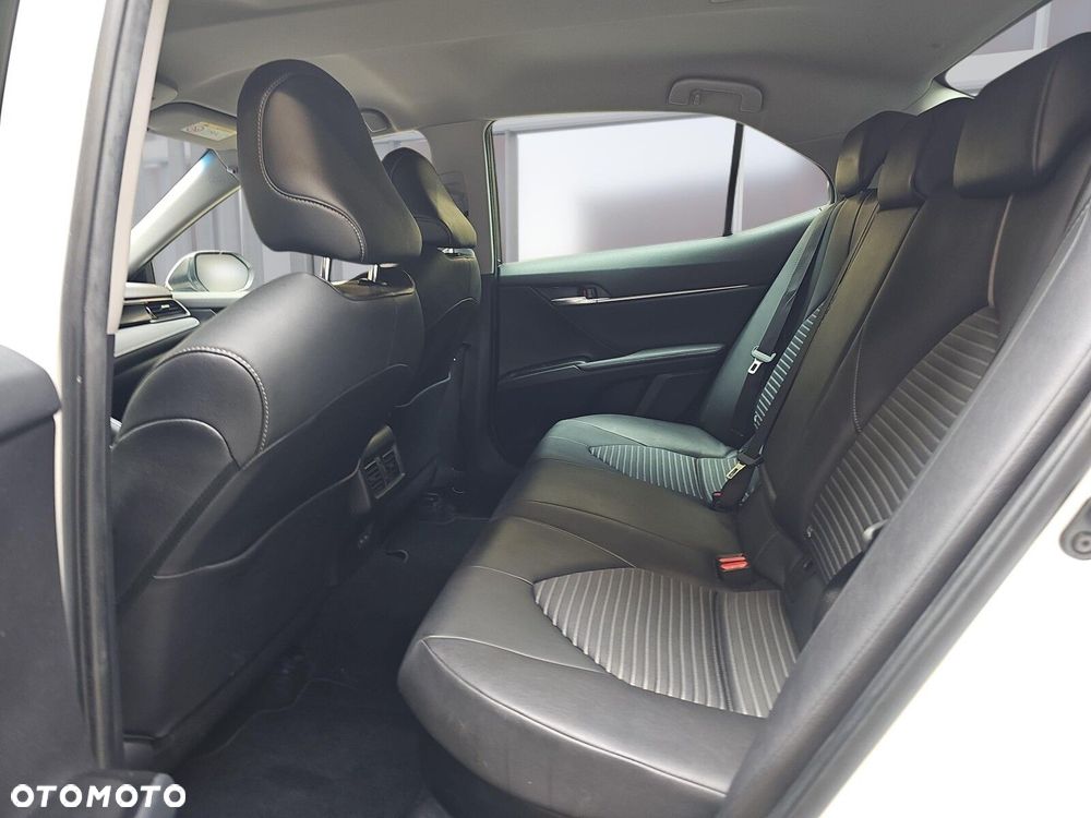 Toyota Camry 2.5 Hybrid Prestige CVT - 10