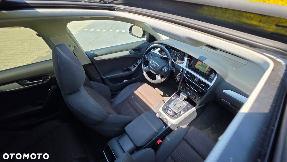Audi A4 Allroad 2.0 TDI DPF S tronic - 8