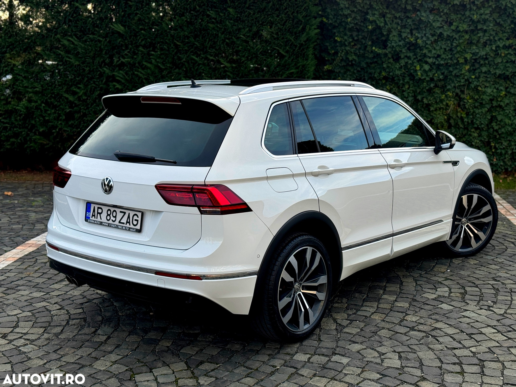 Volkswagen Tiguan - 3