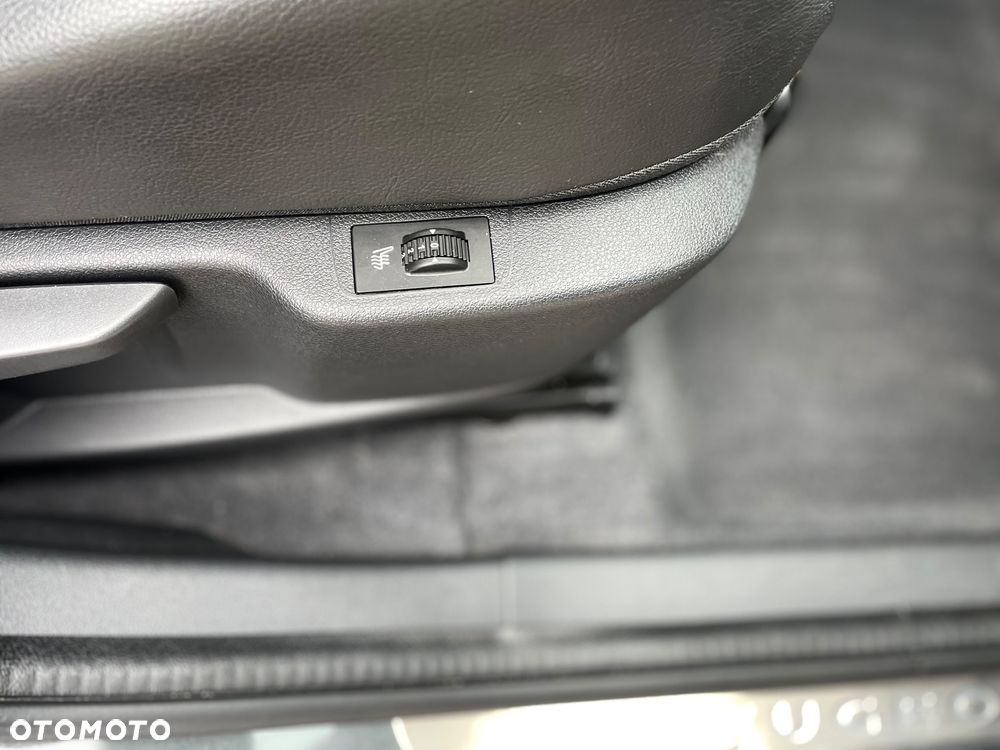 Peugeot 3008 HDi 150 Allure - 29