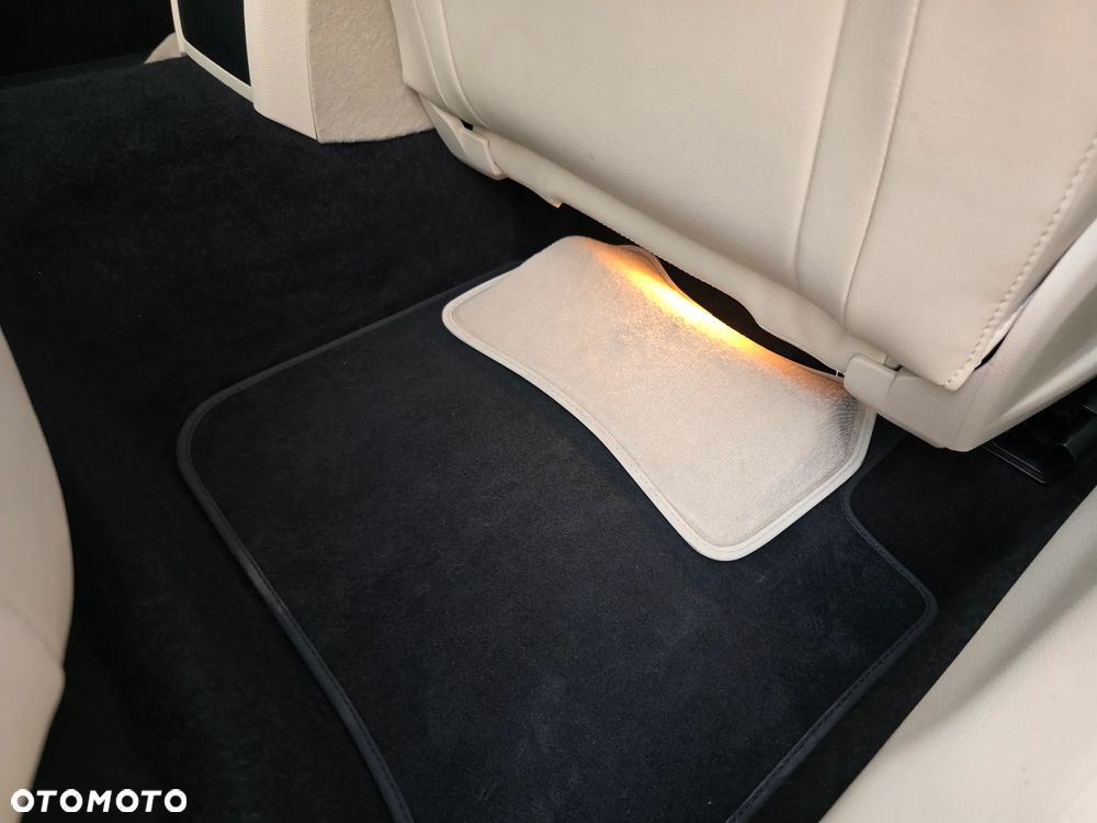 Skoda Superb 2.0 TDI 4x4 Platinum Outdoor DSG - 19