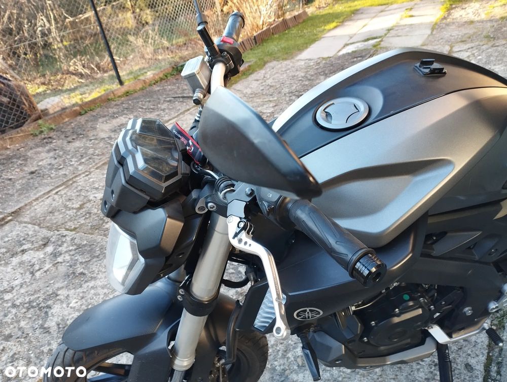 Yamaha MT - 11