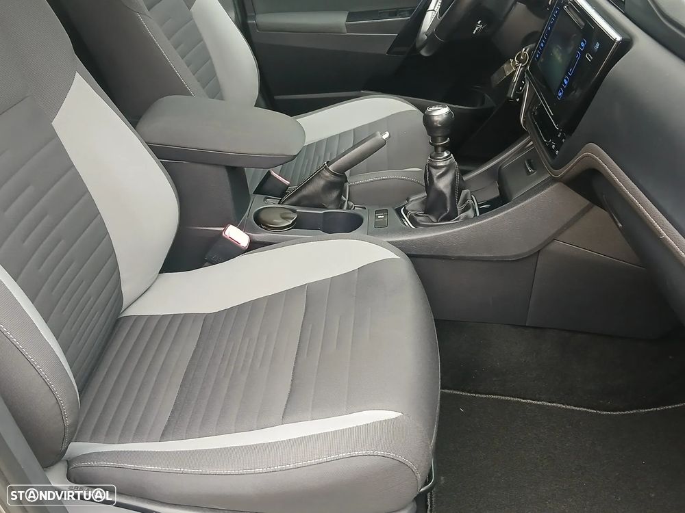 Toyota Auris Touring Sports 1.4 D-4D Exclusive+Navi - 15