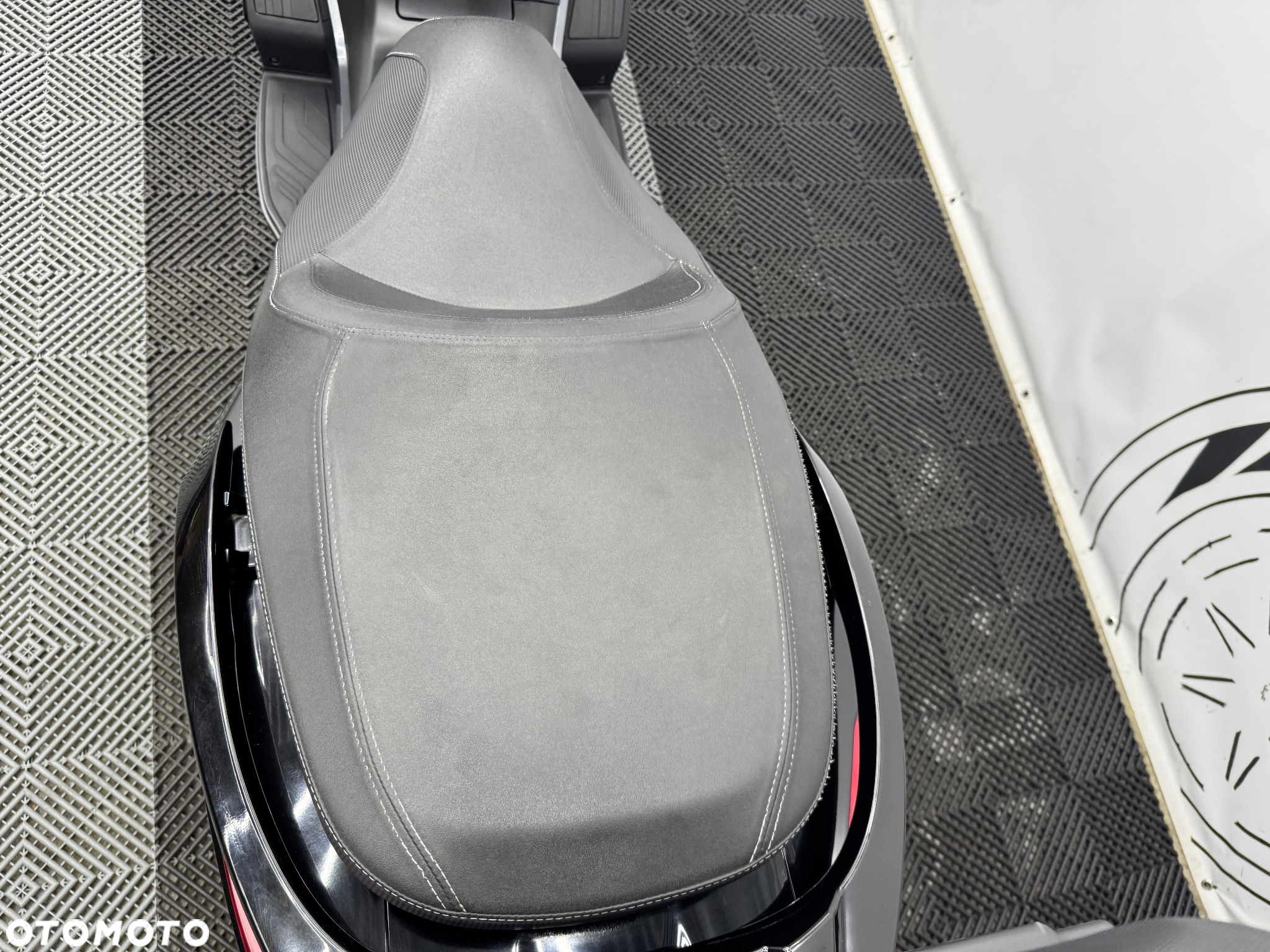 Kymco Downtown - 28