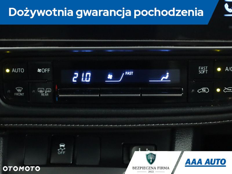 Toyota Auris - 11