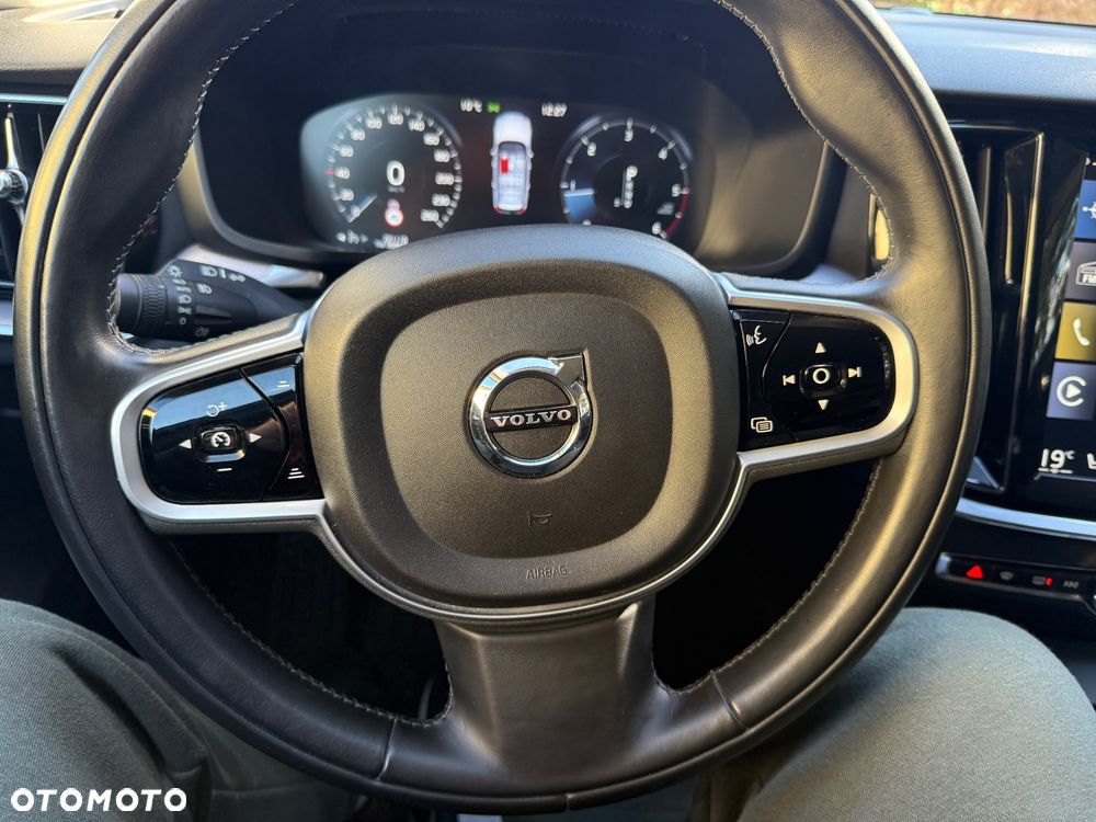 Volvo V60 D4 Geartronic Momentum - 15