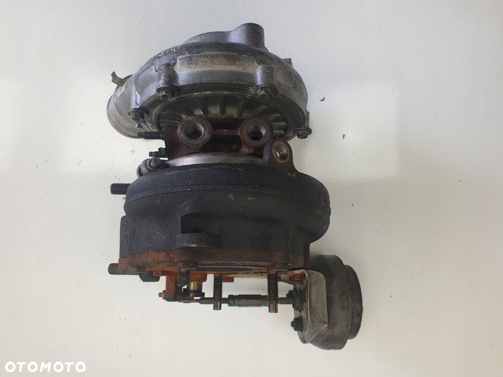 TURBOSPRĘŻARKA Toyota Avensis T25 2.2 D-CAT _ TURBO - 4