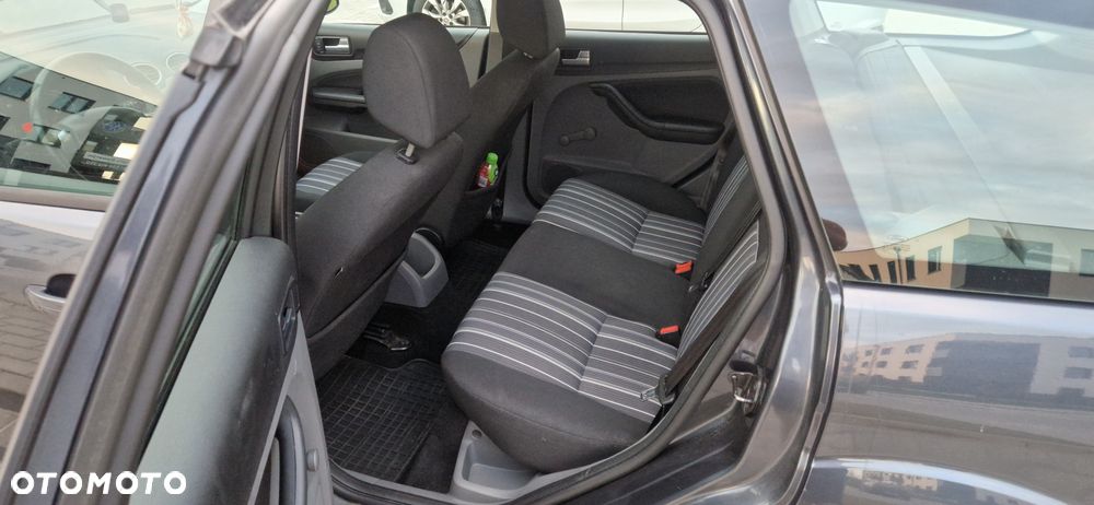 Ford Focus 1.6 Trend - 2