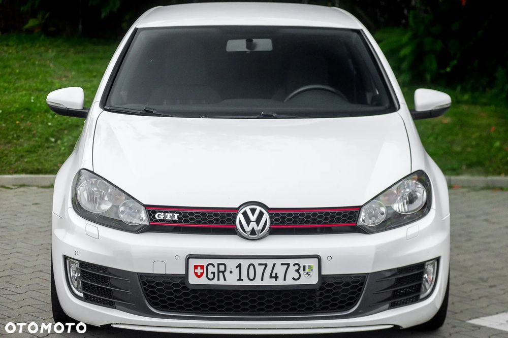 Volkswagen Golf 2.0 GTI - 13