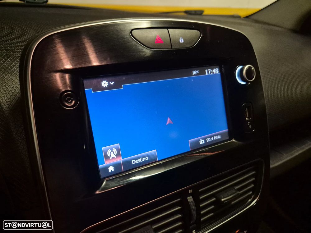 Renault Clio Sport Tourer dCi 90 Limited - 18