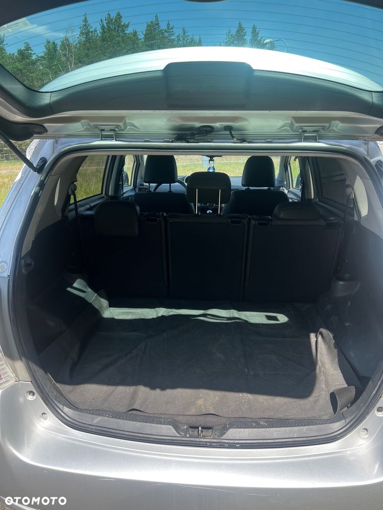 Toyota Verso - 5