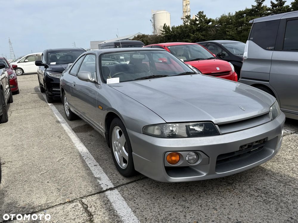 Nissan Skyline - 2