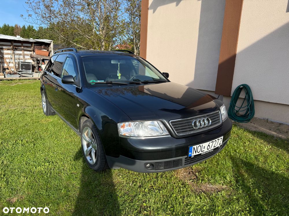 Audi A6 Avant 2.4 - 1
