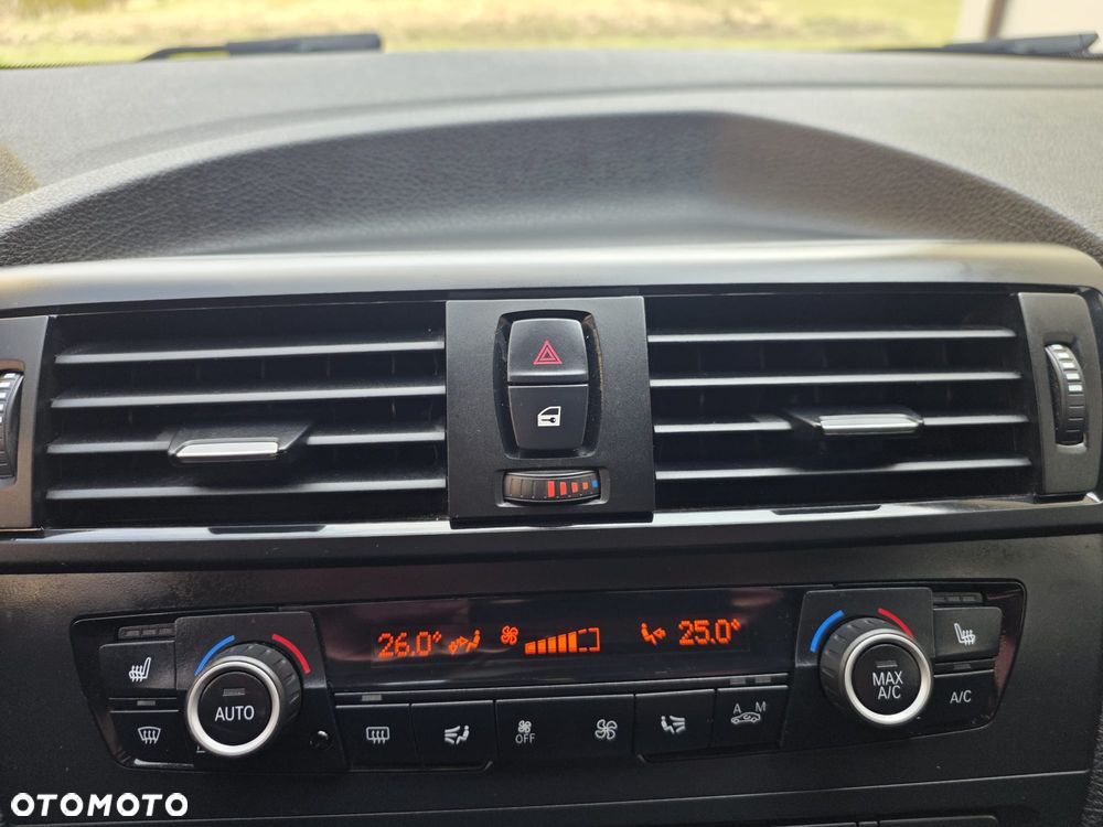 BMW Seria 1 116i - 20