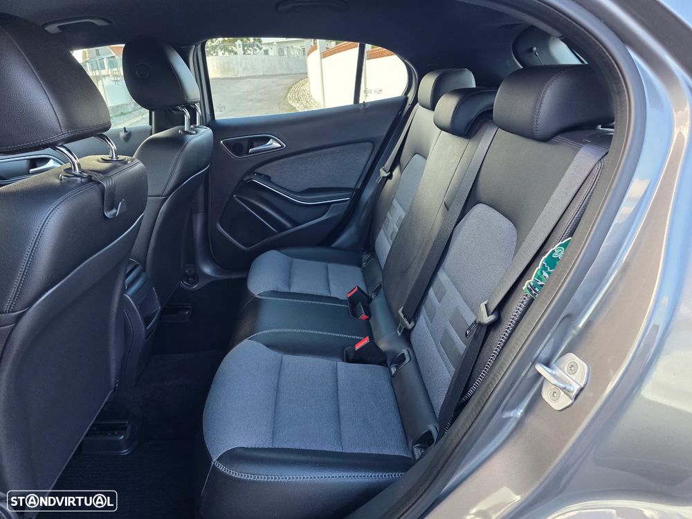 Mercedes-Benz GLA 180 CDI Urban - 5