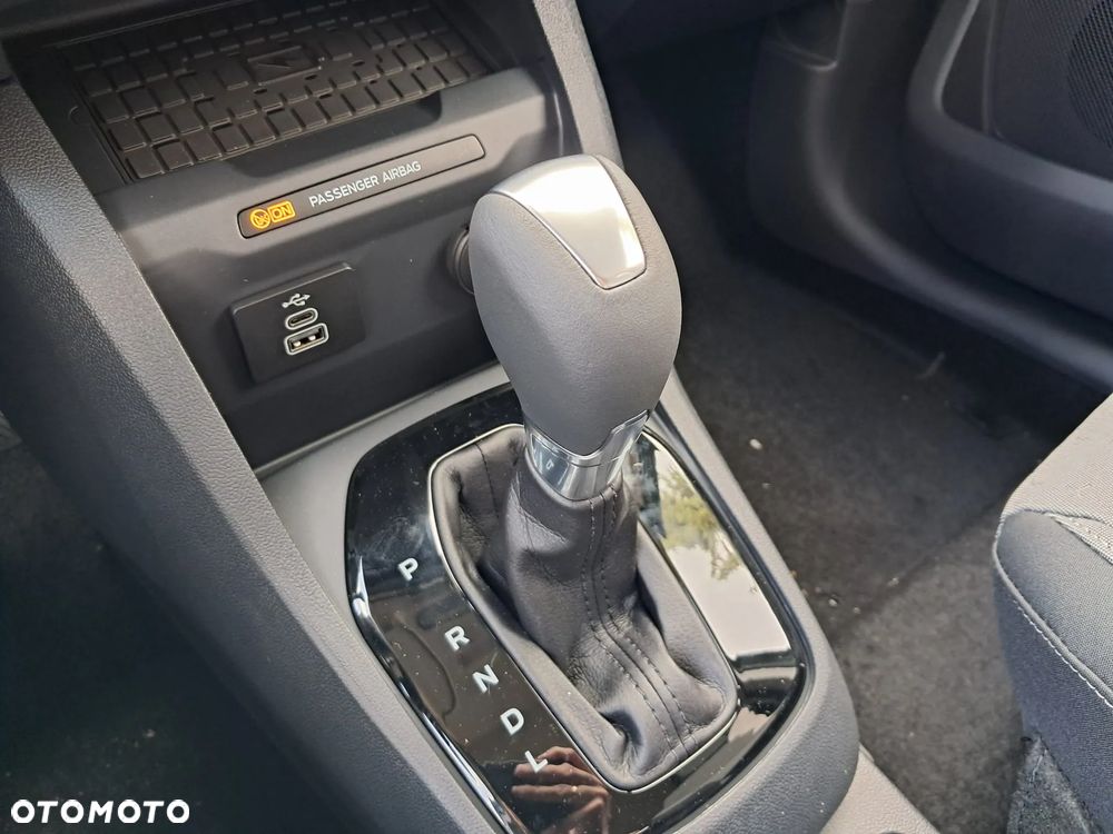 Ford Tourneo Courier 1.0 EcoBoost Titanium - 19