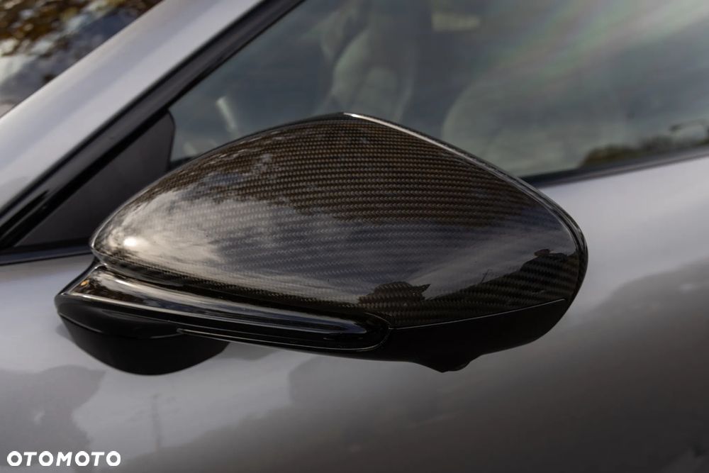 Porsche 911 Turbo S - 8