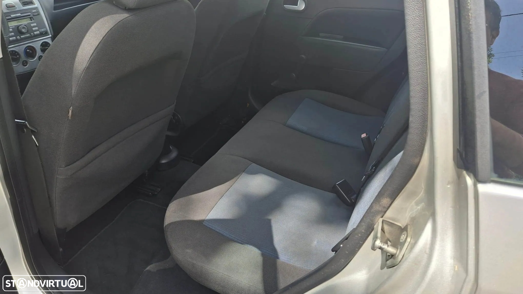 Ford Fiesta 1.25 First Edition - 11