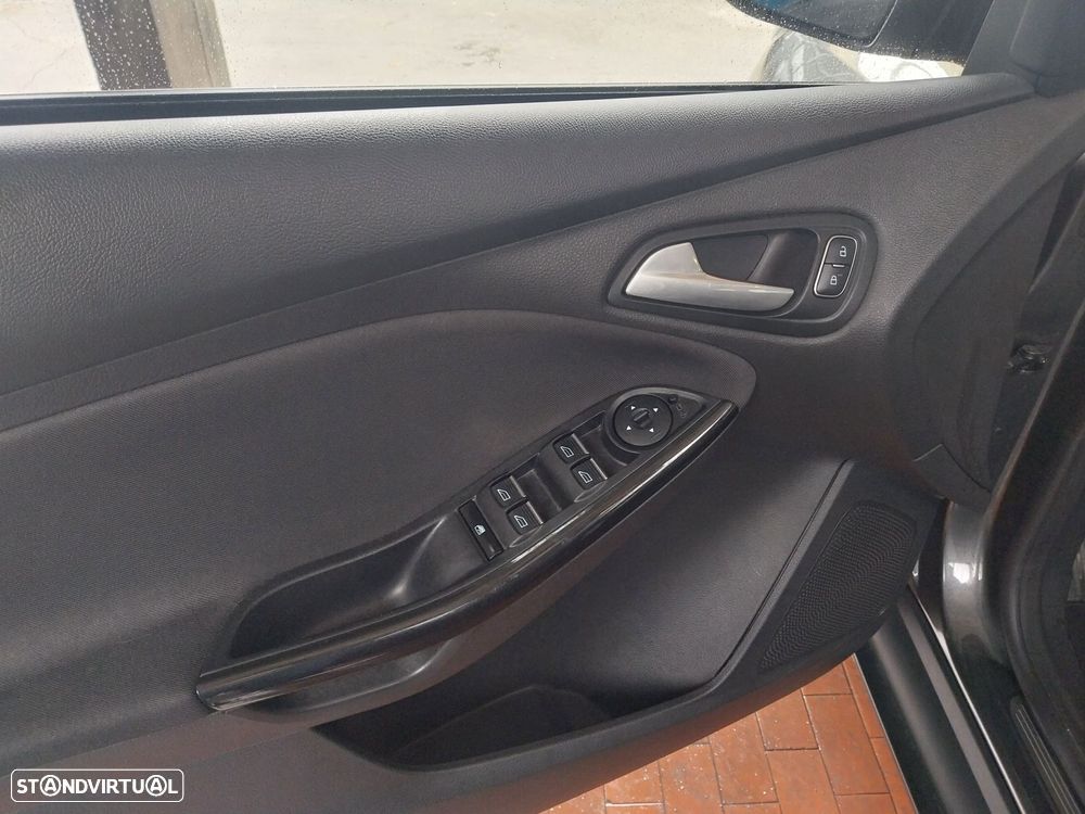 Ford Focus 1.5 TDCi Titanium - 3