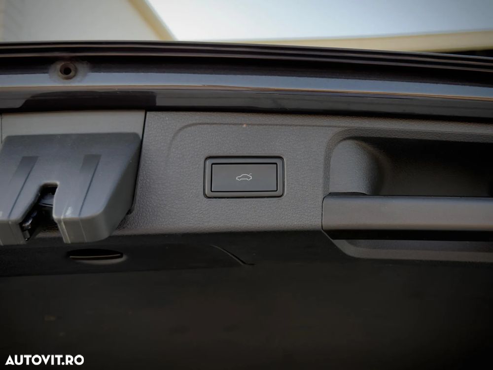 Volkswagen Passat 2.0 TDI SCR DSG Business - 22