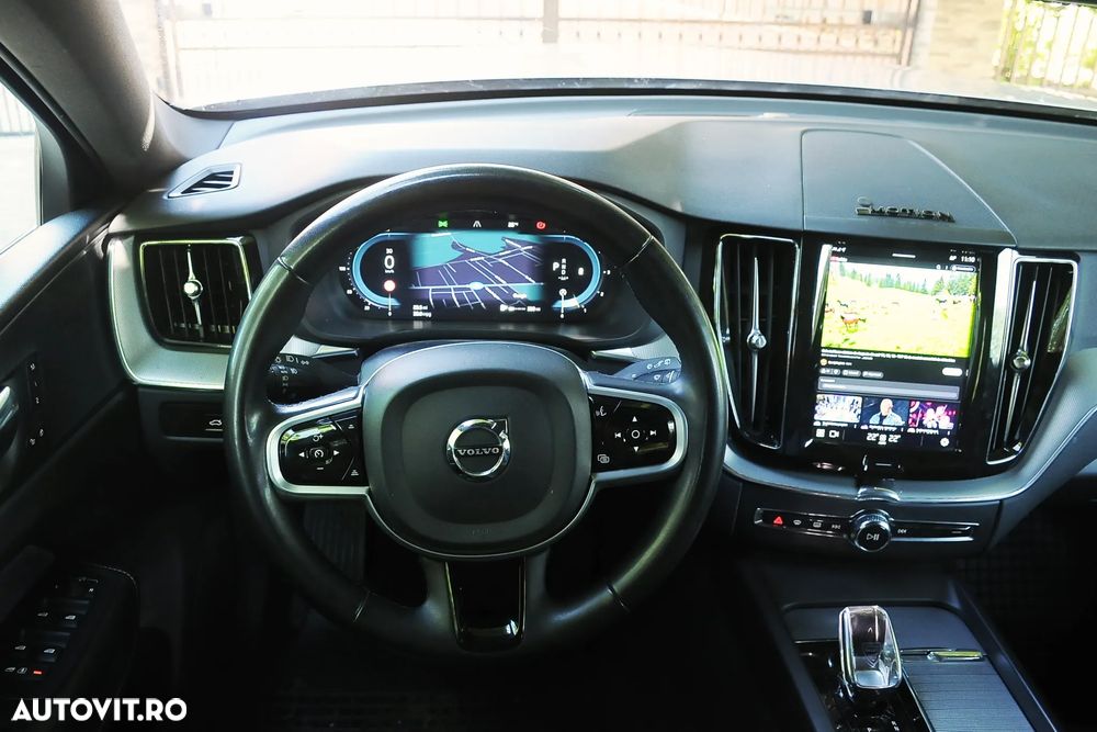 Volvo XC 60 B4 MHEV R-Design - 12