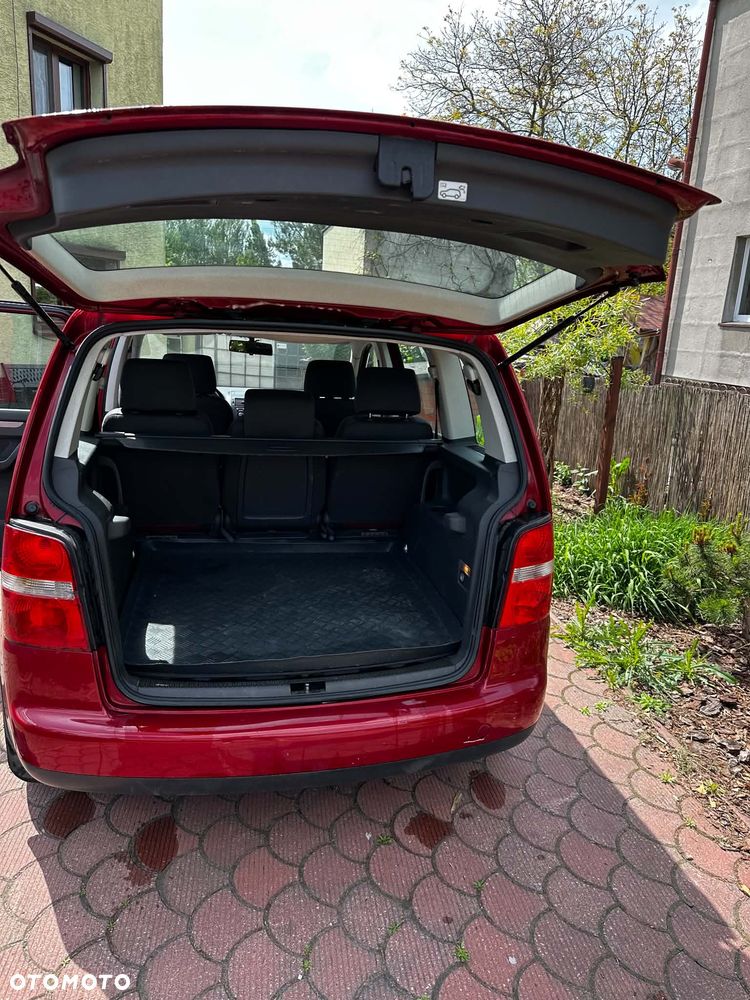Volkswagen Touran 2.0 TDI Trendline - 3