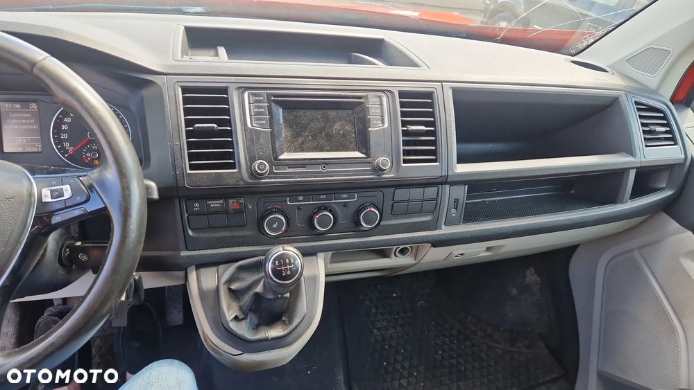 Volkswagen Transporter 2,0 TDI - 8