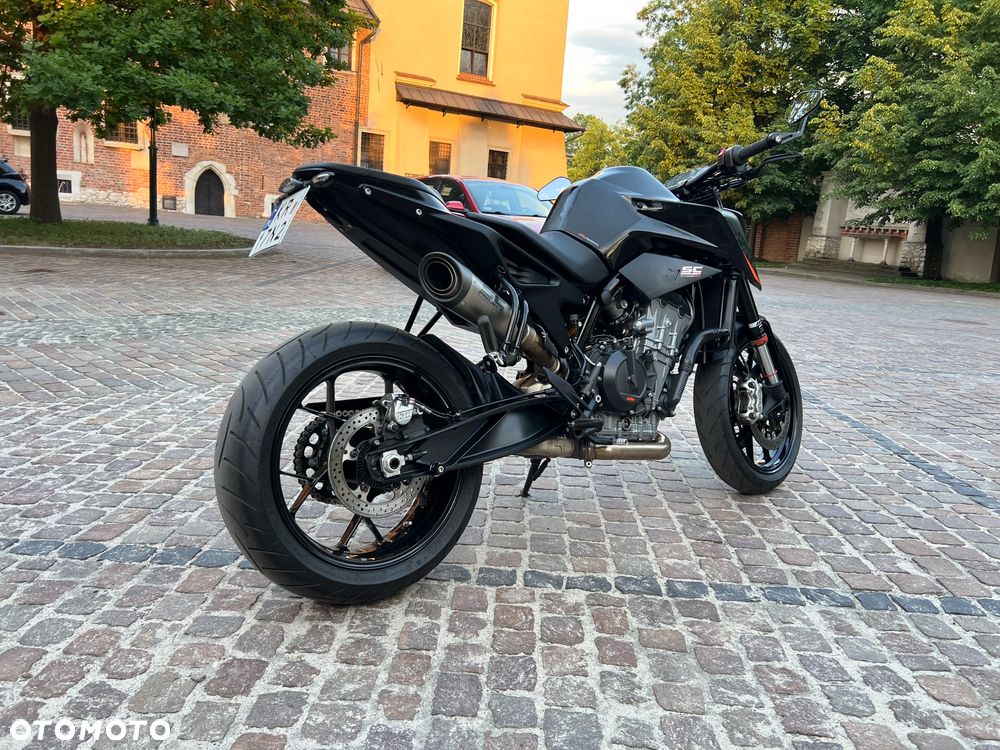 KTM DUKE 890 - 6