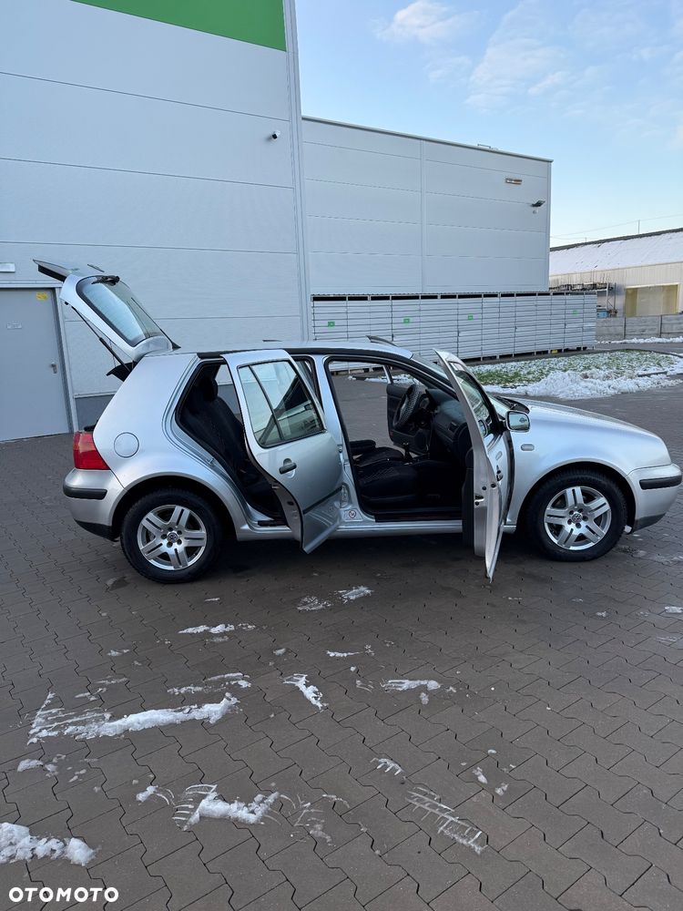 Volkswagen Golf 1.9 TDI Comfortline - 9