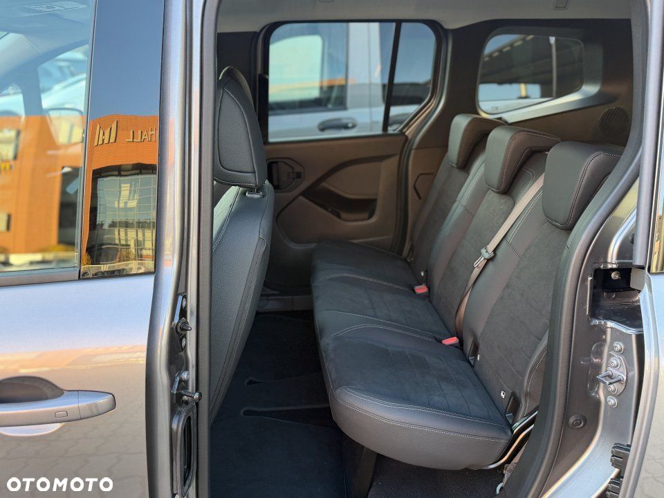 Mercedes-Benz Klasa T - 8