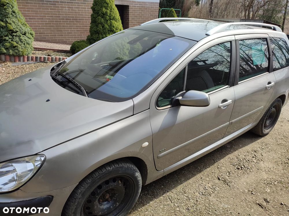 Peugeot 307 - 1