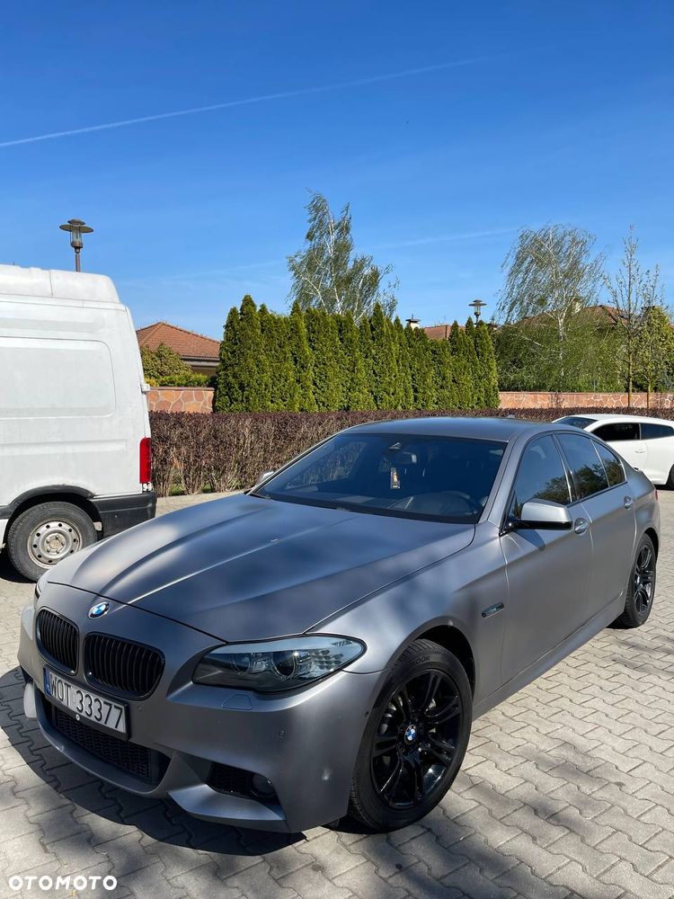 BMW Seria 5 525d xDrive - 5