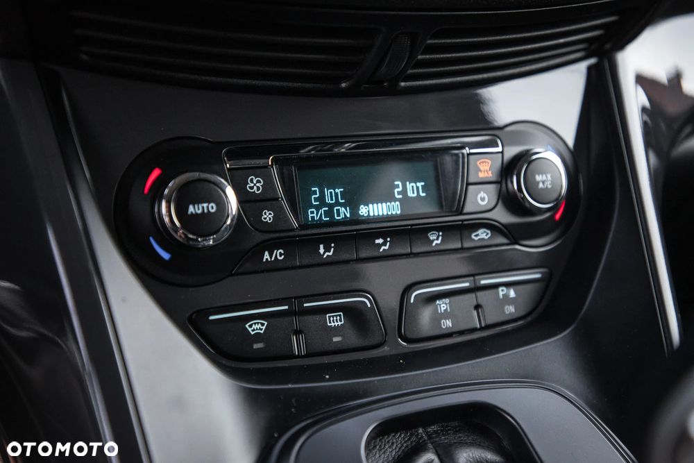 Ford Kuga 2.0 TDCi 4x4 SYNC - 27