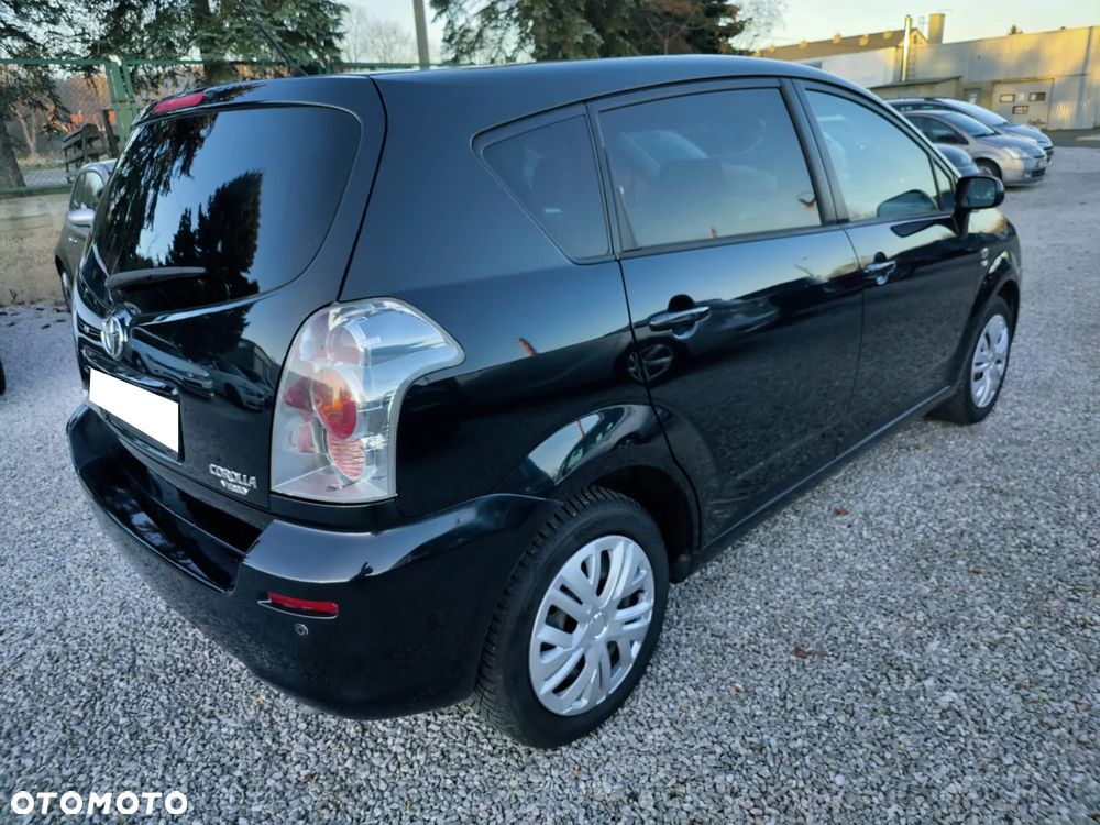 Toyota Corolla Verso - 2