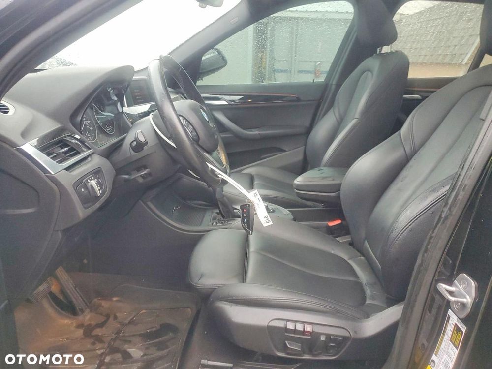 BMW X1 - 8