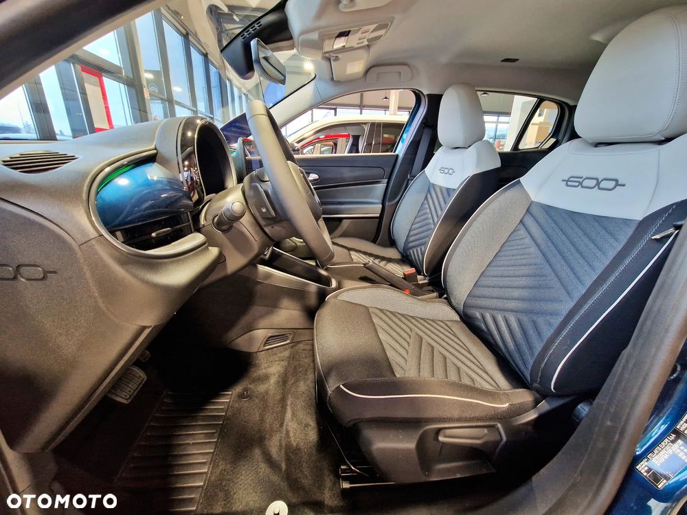 Fiat 600 ver-1-2-turbo-hybrid-edct - 6