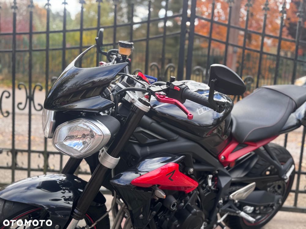Triumph Street Triple - 18